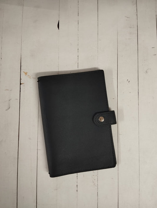 The Prestige Travelers Notebook: Raven