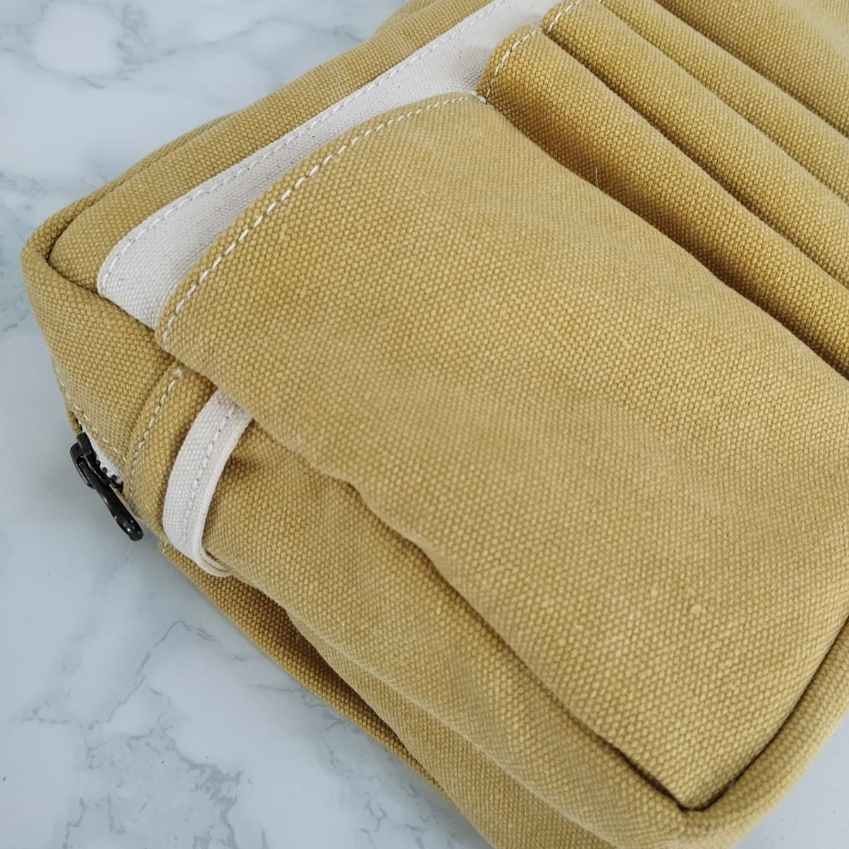 Ready to Ship: Clever Carry Classic - Canvas
